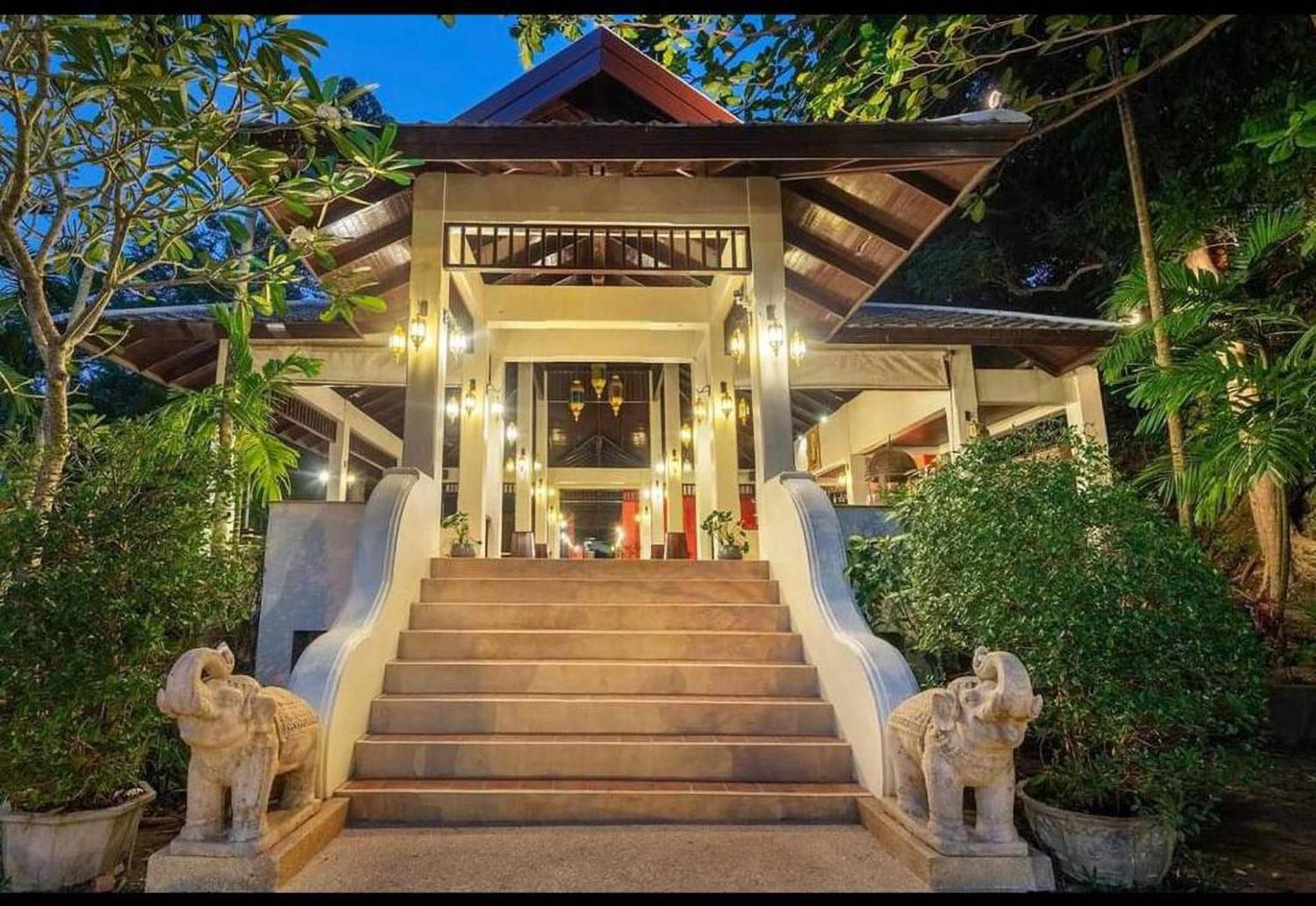 Racha Kiri Resort & Spa, Khanom Exterior foto